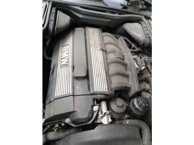BMW E39 двигатель 523i 24V 25 6S 3