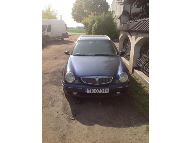 Lancia Lybra 2001 1.9 JTD zatarty двигатель