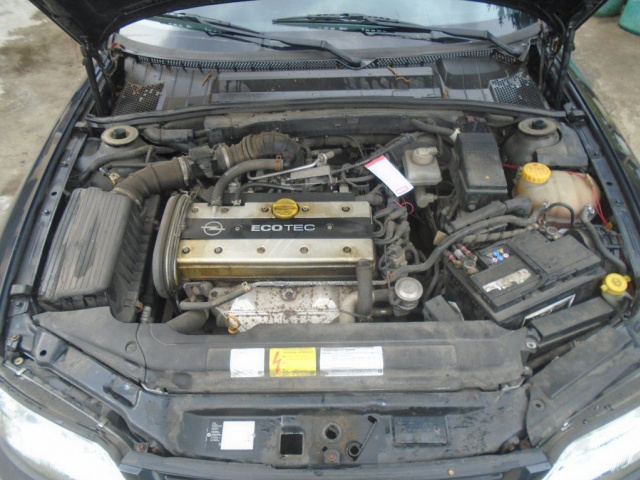 OPEL VECTRA B 1, 8 бензин двигатель