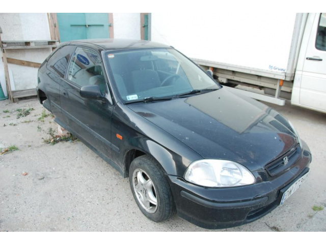 Honda Civic двигатель 1.4 is 1996 - запчасти