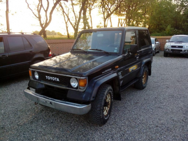 Toyota Land Cruiser LJ 70 двигатель 2.4 TD запчасти