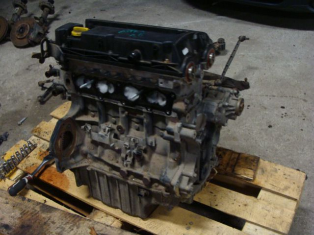 Двигатель голый без навесного оборудования в идеальном состоянии opel astra III H 1.6 XEP