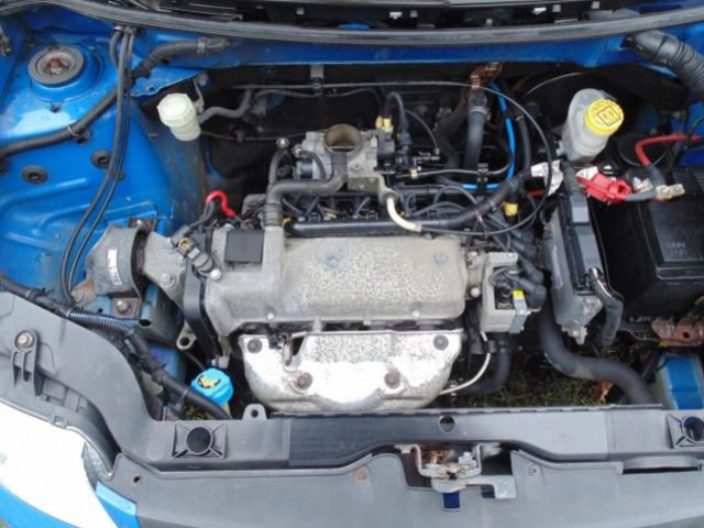 Двигатель 1.2 8V FIAT PANDA PUNTO II w машине