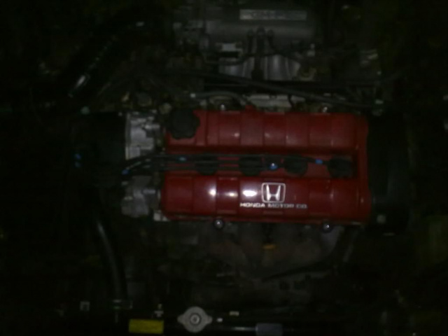 Honda CRX двигатель коробка передач 130 л.с. D16Z5 ED9