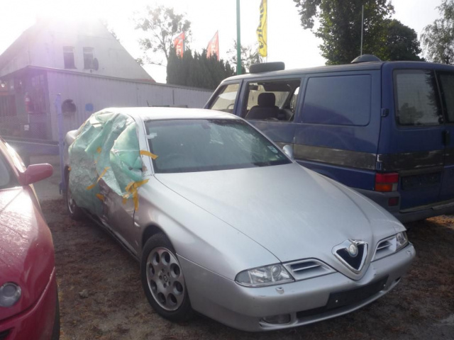 ALFA ROMEO 166 3.0 V6 24V 2000R. двигатель 140TYS.km