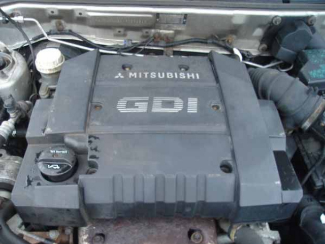 Mitsubishi Carisma Volvo V40 S40 двигатель 1.8 GDI