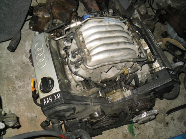 Двигатель AUDI A4 B5 2.8 V6 96 год AAH