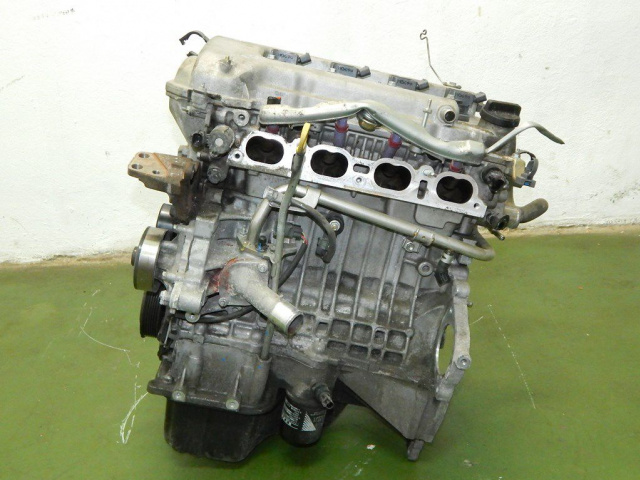 Toyota avensis 1.8 B двигатель 2005 2006 2004