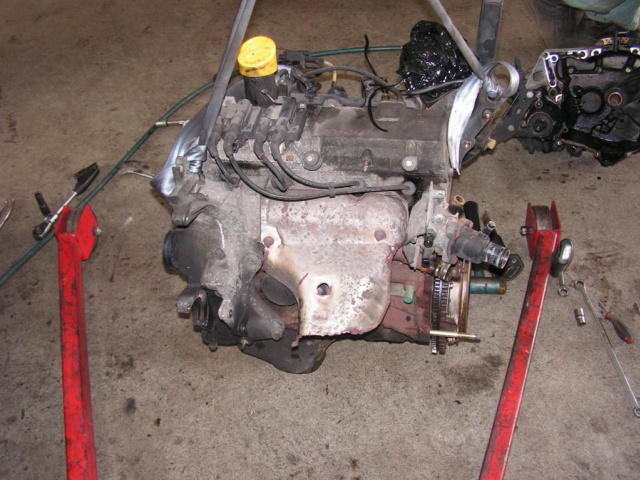 Двигатель 1, 4 E7J7 780 RENAULT CLIO II