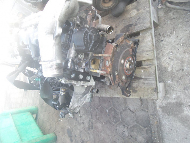 Двигатель CITROEN C5 2.0 HDI 2004 год BEZ насоса форсунки