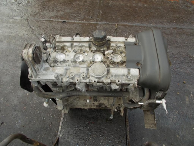 VOLVO V70 II 2.5 T B5254T2 209KM двигатель голый