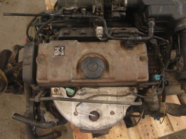 Двигатель 1.4 2001 r. бензин Peugeot Partner