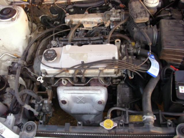MITSUBISHI COLT 1.5 двигатель 1996 год.