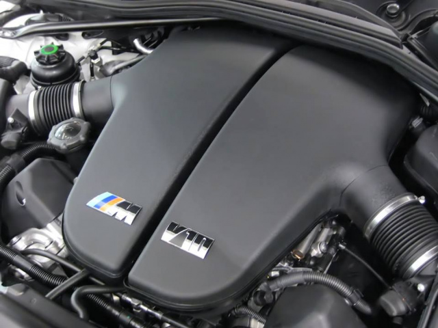 Двигатель BMW M5 E60 E39 E92 V10 V8 PRUSICE