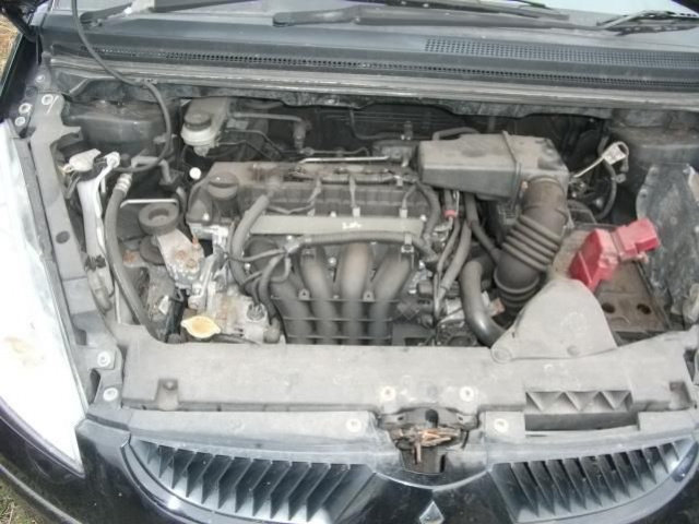 Двигатель MITSUBISHI COLT 1.5 бензин 2005г.