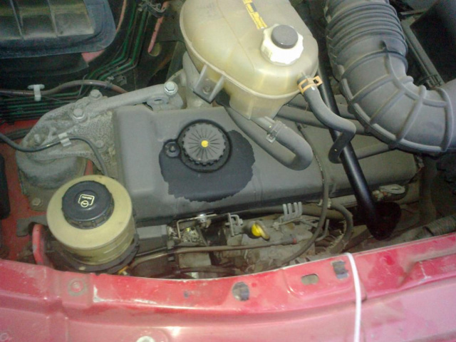 Opel Movano двигатель 2.5 D Renault Master 98-03r