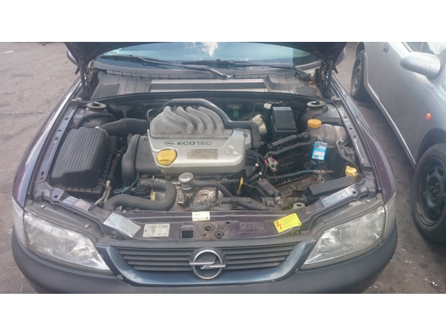 OPEL VECTRA B двигатель в сборе 1.6