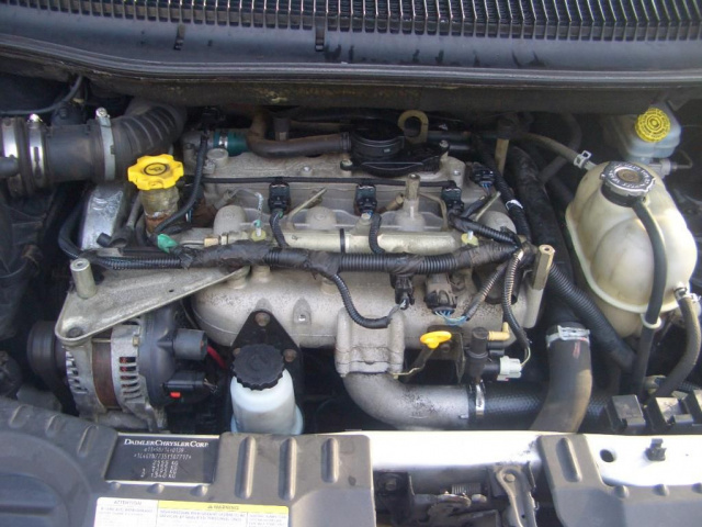 Chrysler Voyager 2, 5CRD двигатель, бампер 2005rok.