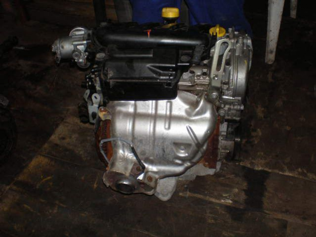 Двигатель 1, 6 16-V RENAULT CLIO KANGOO K4M F 824