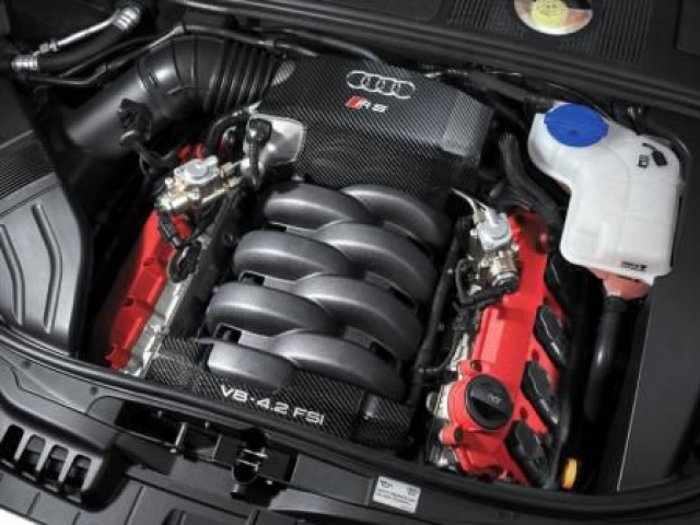 Audi RS4 4.2 V8 420KM двигатель BNS в сборе.