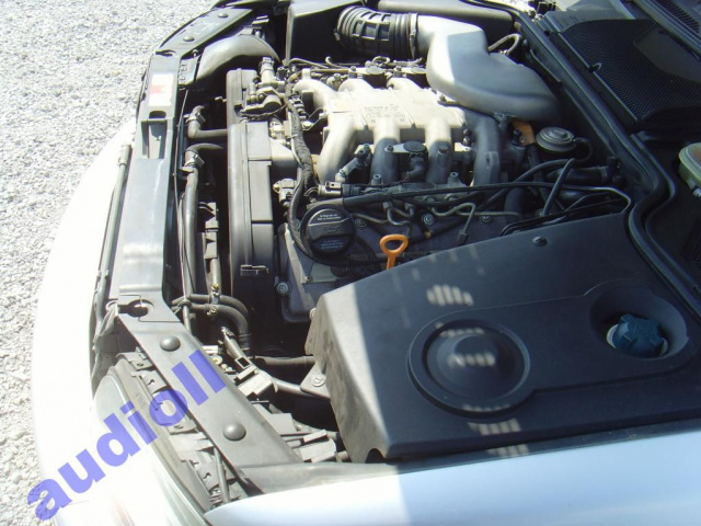 Audi двигатель 3.3 TDI V8 AKF