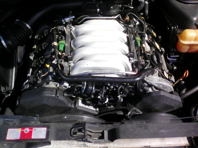 Двигатель + навесное оборудование AUDI A8 QUATTRO 2000 R
