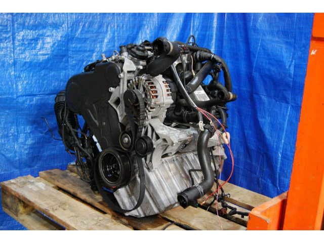 AUDI Q5 A4 A5 A6 2013 R двигатель в сборе KOD CGL