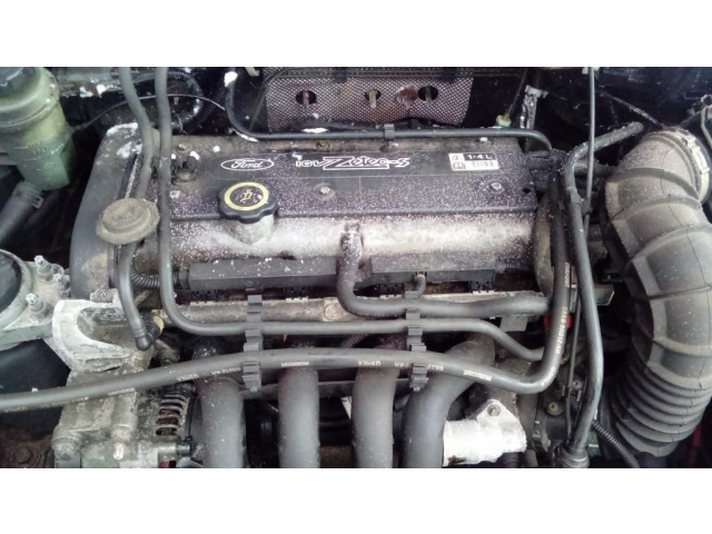 Двигатель 1,8 литра EYDC Форд Фокус 1 1215878 - 115лс Zetec-E EFI, - БУ без навесного