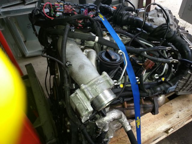AUDI A4 A5 двигатель 2.7 TDI CGK голый без навесного оборудования