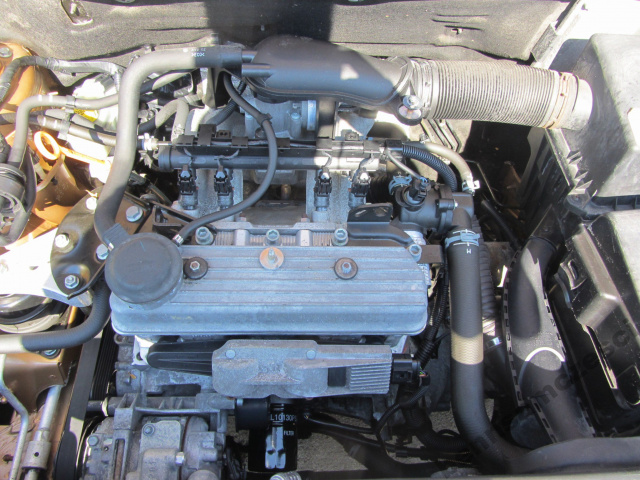 VW SKODA FABIA 1.4 8V двигатель без навесного оборудования AQW