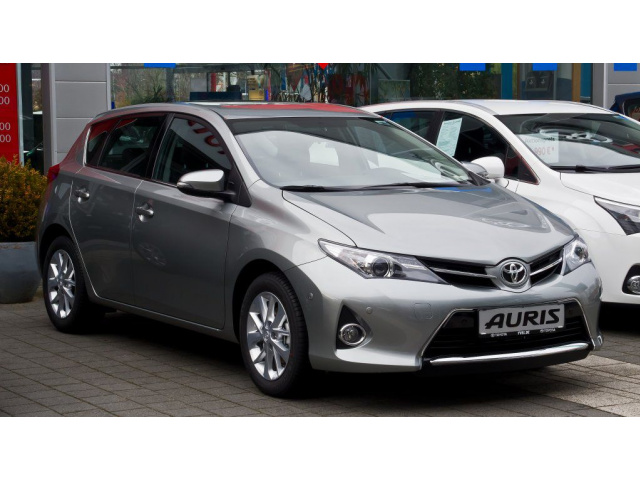 Toyota auris 1, 8 hybrid двигатель без навесного оборудования 2014 год