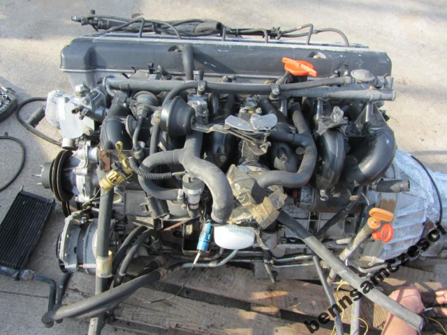 DAIMLER JAGUAR XJ40 3.6 двигатель без навесного оборудования 9DPAMA