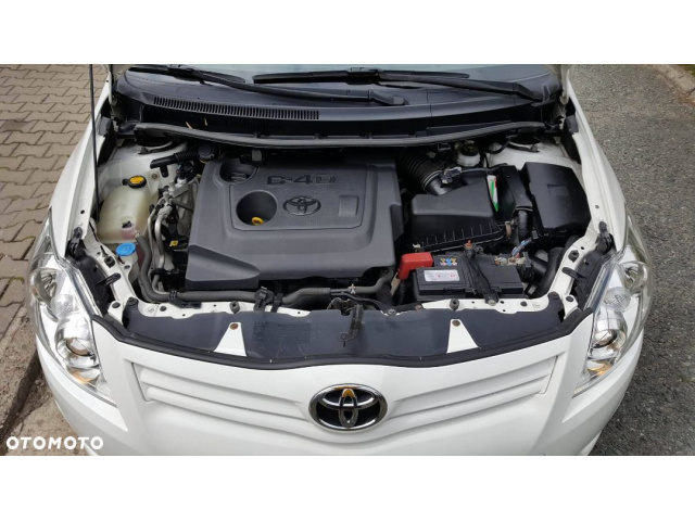 Тип двигателя Toyota Auris 5 дв. хэтчбек 2015 - ...