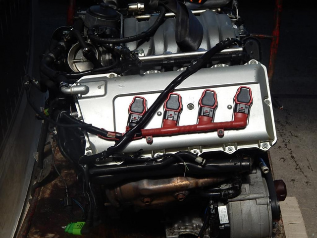 AUDI RS4 двигатель в сборе 2005 R